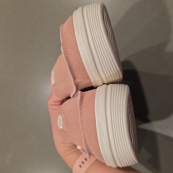 NWT Hey Dude Austin Lift Classic Rosette Pink Suede Slip-On Loafers, W6 - Picture 8 of 11